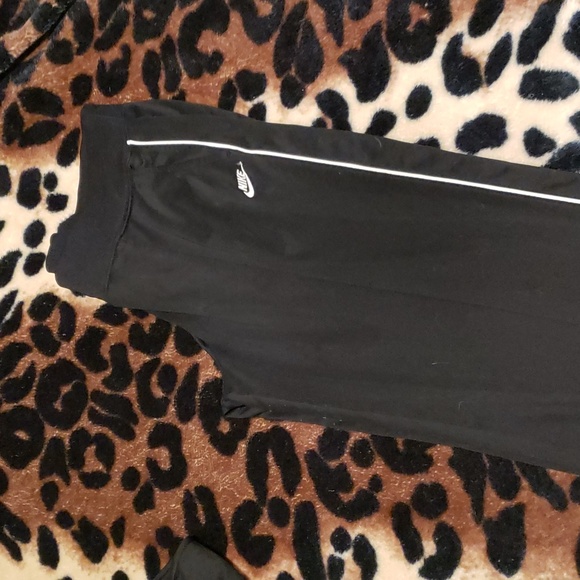 Womens nike track suit - Picture 2 of 7